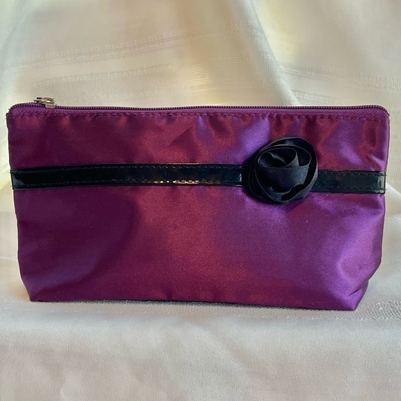 💋3/$18💋4/$20 Lancome‎ Purple Makeup Bag Black Rose Faux Leather Black Trim EUC - Picture 2 of 6